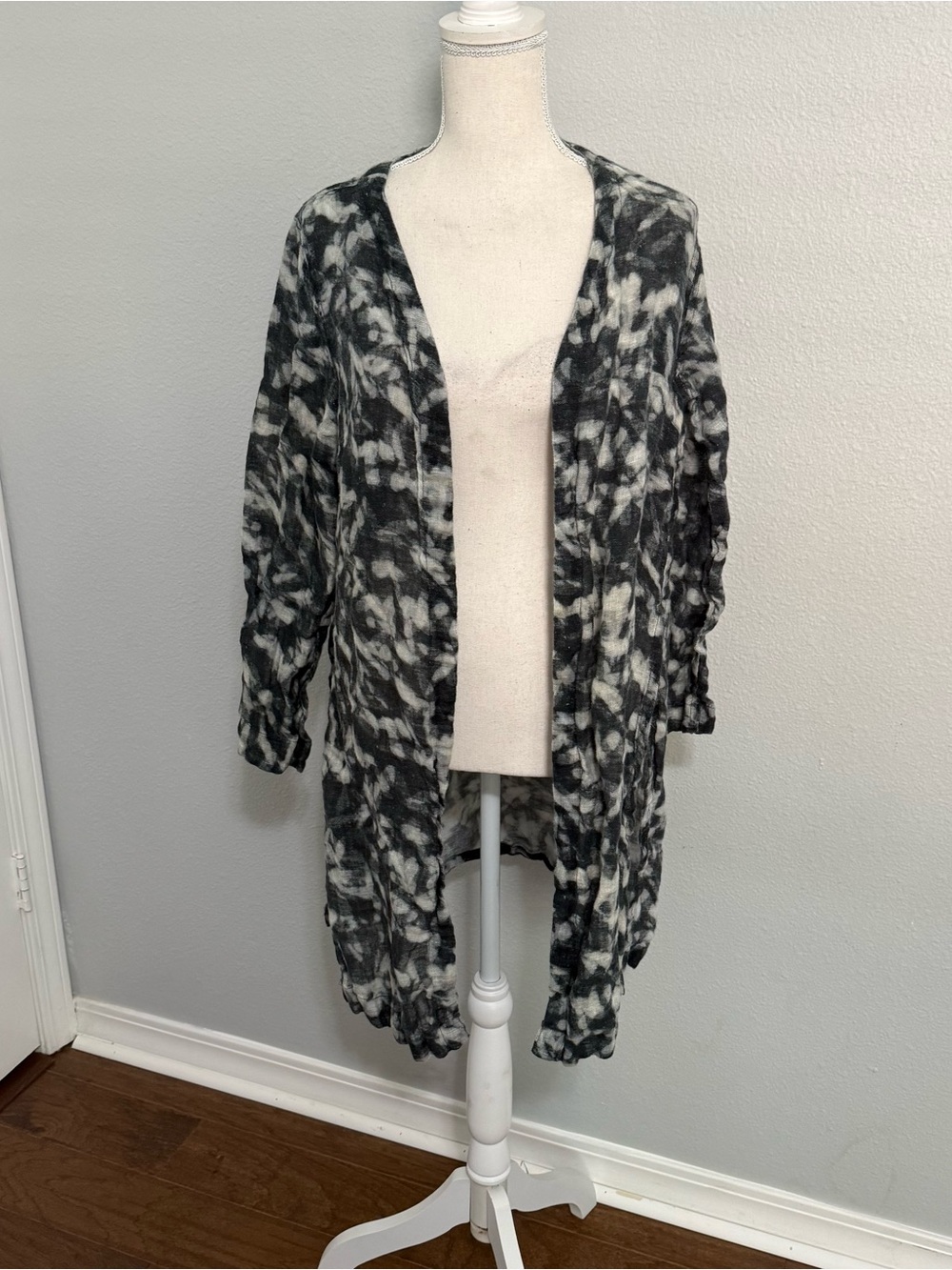 Soft Surroundings Linen Open Front Cardigan Black White Tie Dye Kimono Medium‎